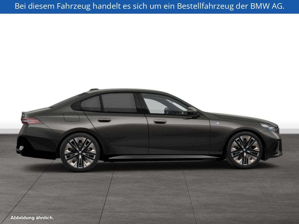 Fahrzeugabbildung BMW 520i Limousine