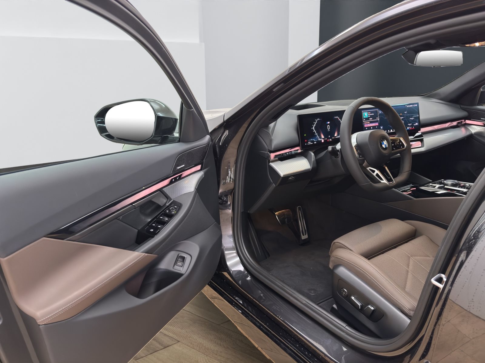 Fahrzeugabbildung BMW 520d Touring [M Sport, HUD, AHK, ACC, 20 LMR]