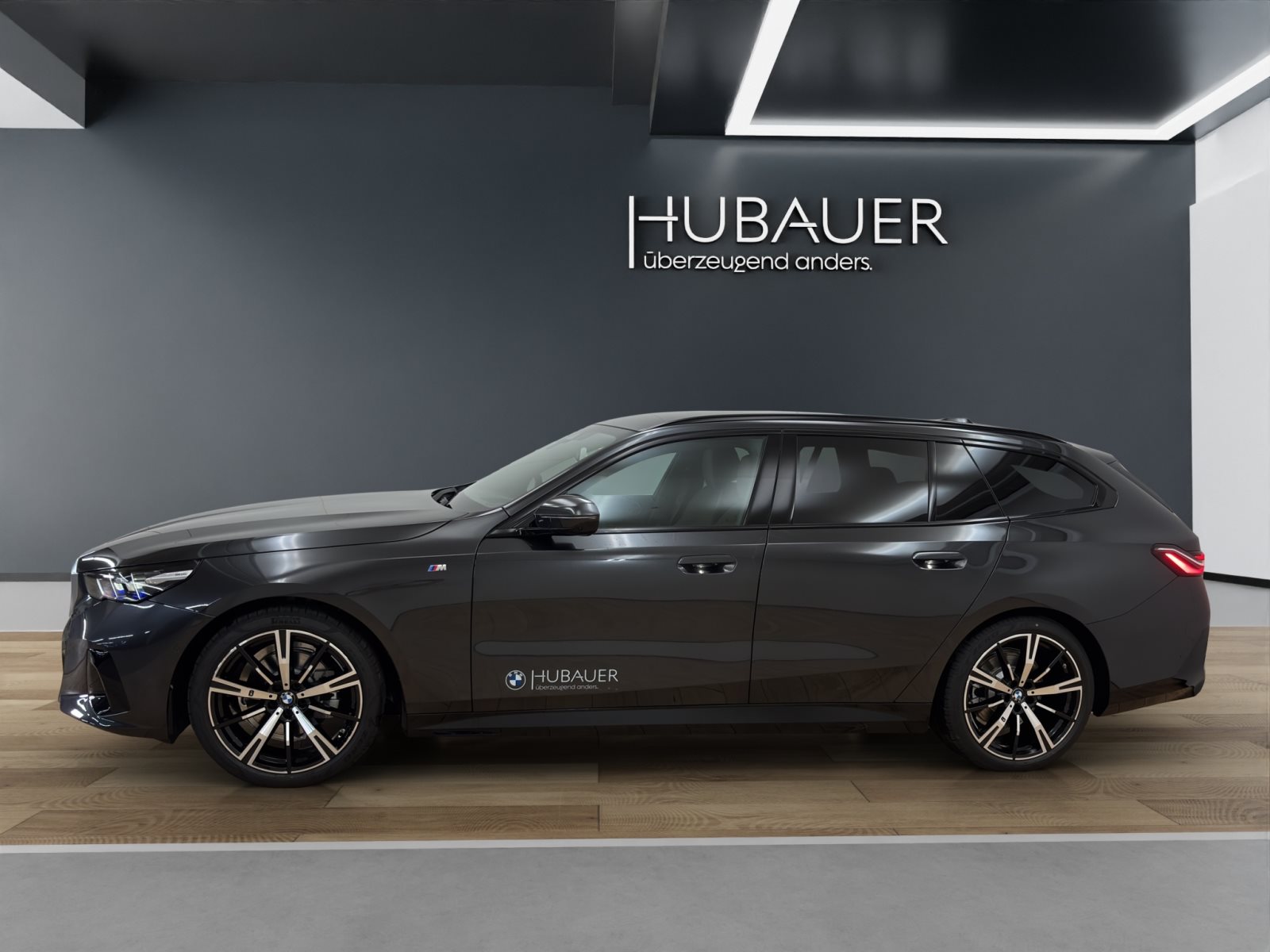 Fahrzeugabbildung BMW 520d Touring [M Sport, HUD, AHK, ACC, 20 LMR]