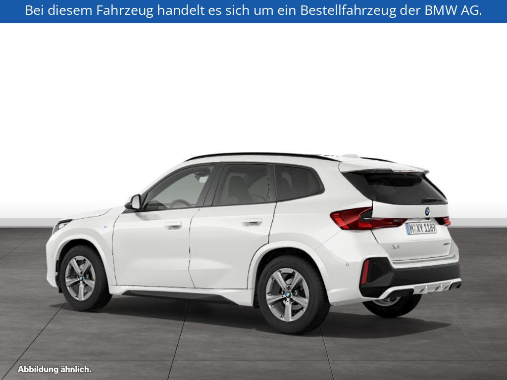 Fahrzeugabbildung BMW X1 sDrive20i