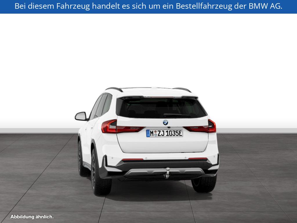 Fahrzeugabbildung BMW X1 xDrive30e