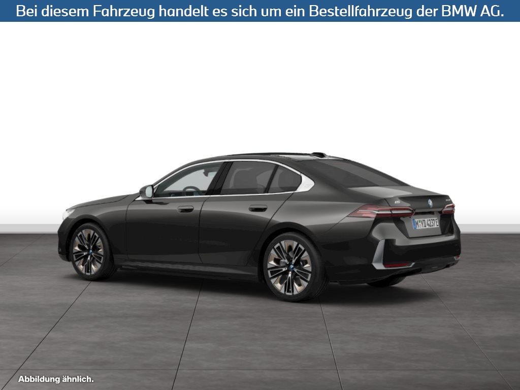 Fahrzeugabbildung BMW i5 eDrive40 Limousine