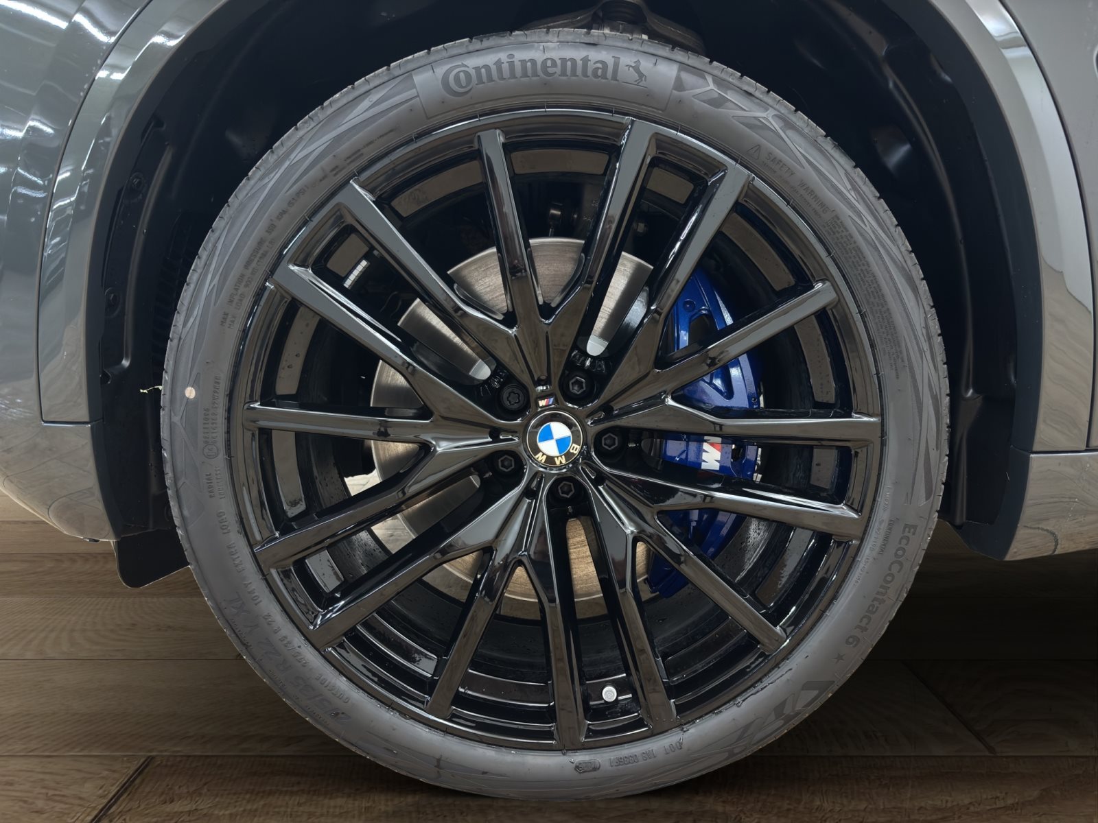 Fahrzeugabbildung BMW X5 xDrive50e [M Sport Pro, HUD, AHK, ACC, 22 LMR]