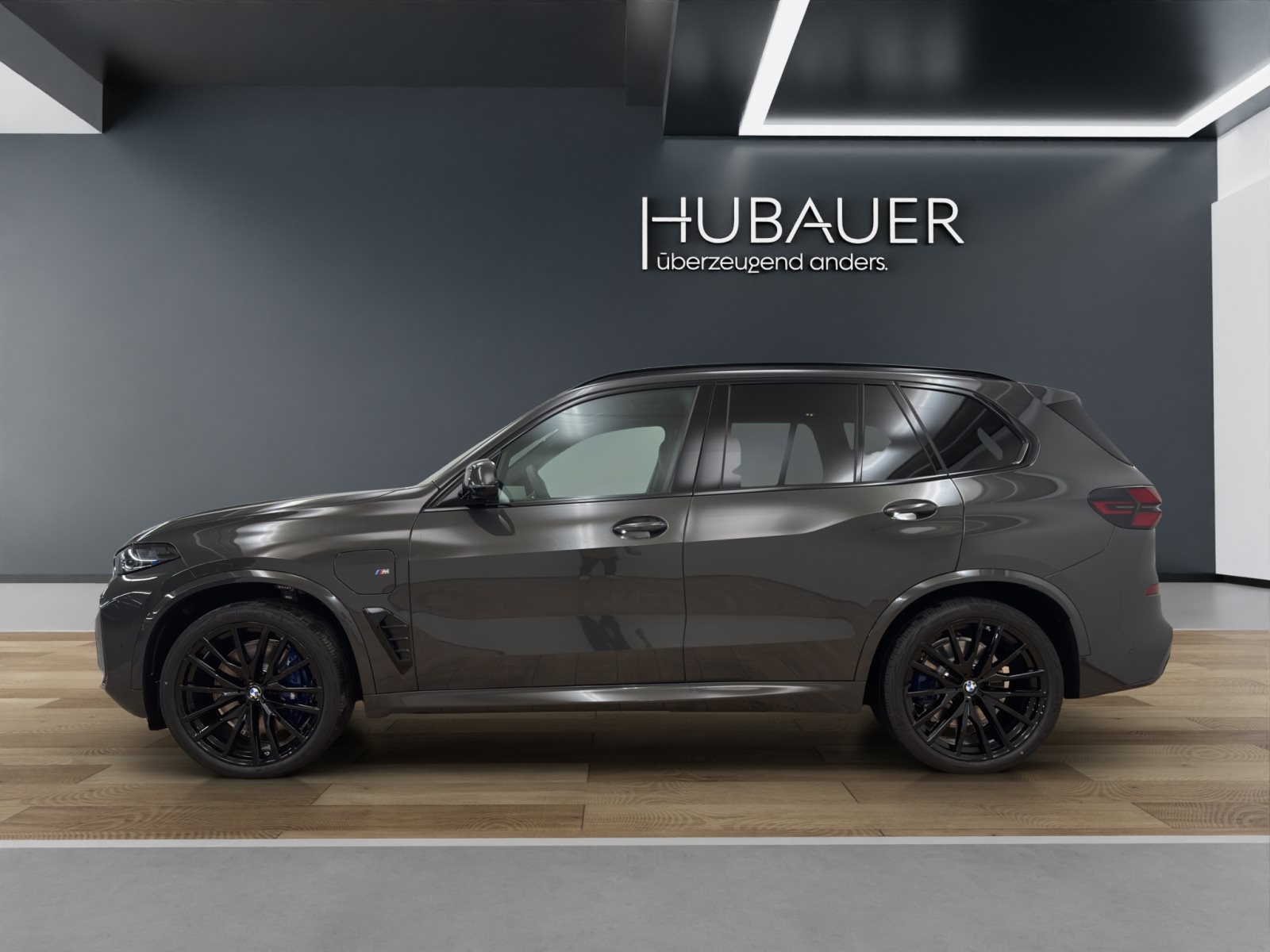 Fahrzeugabbildung BMW X5 xDrive50e [M Sport Pro, HUD, AHK, ACC, 22 LMR]