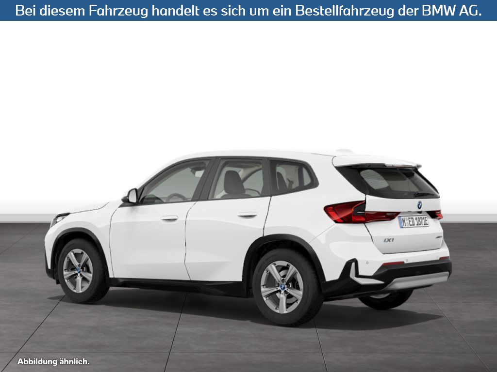 Fahrzeugabbildung BMW iX1 xDrive30