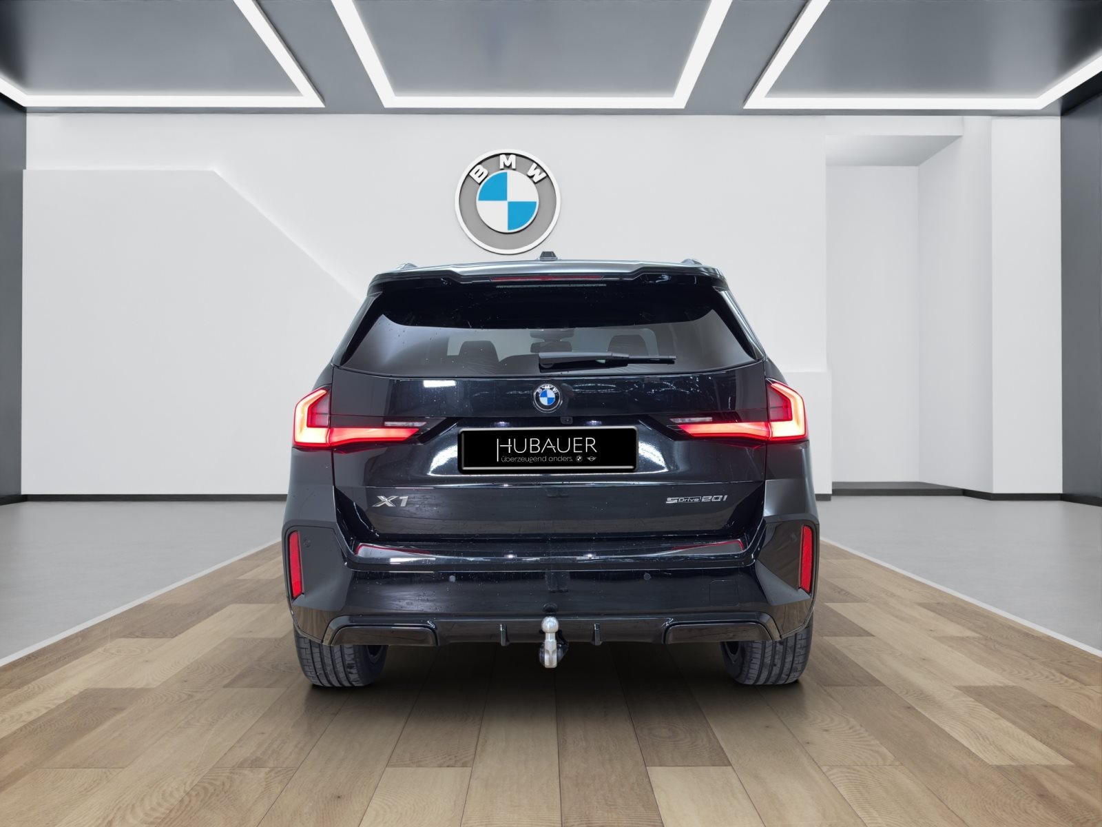 Fahrzeugabbildung BMW X1 sDrive20i [M Sport, HUD, AHK, ACC, Sitze elektr.]