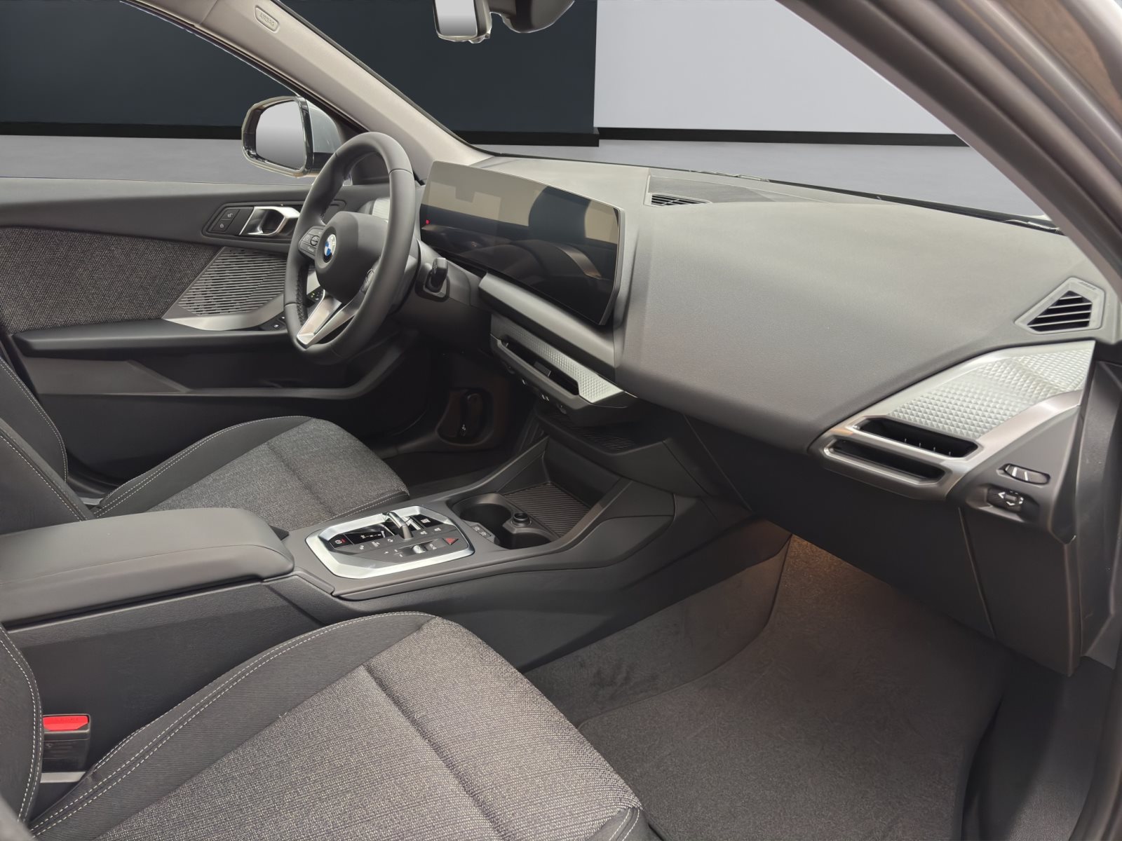 Fahrzeugabbildung BMW 120 [M Sport, Navi, 18 LMR, RFK, SHZ, LED] DAB