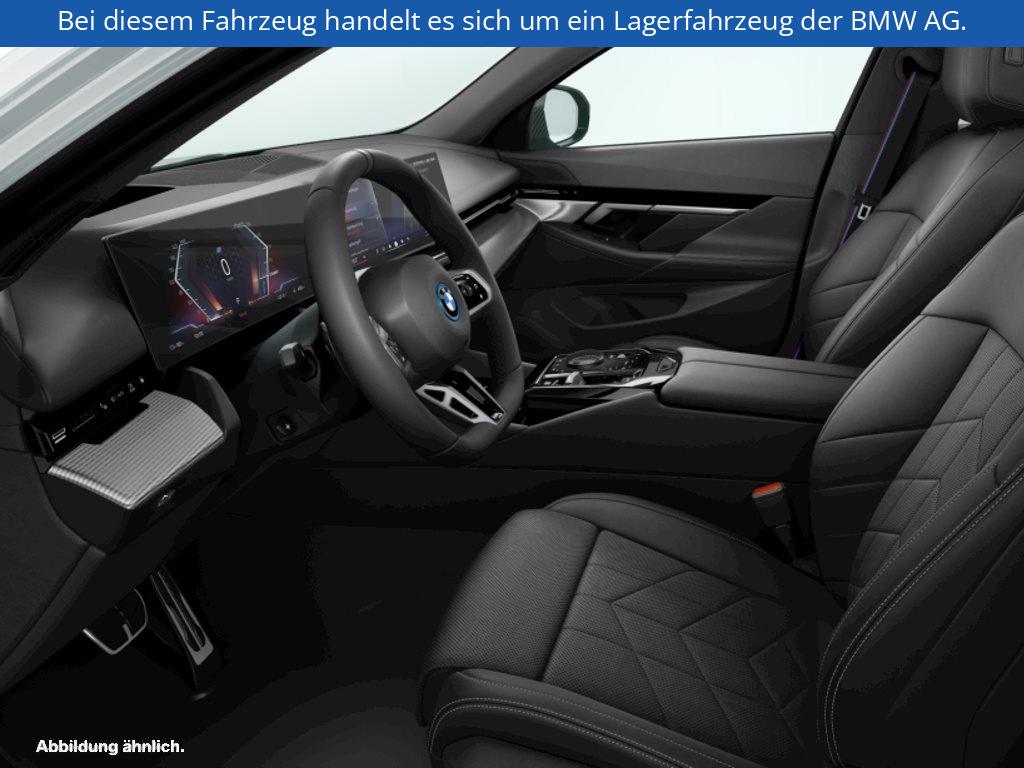 Fahrzeugabbildung BMW i5 eDrive40 Touring