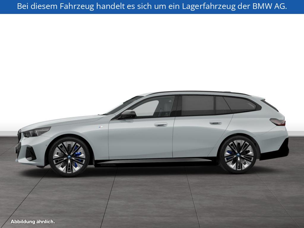 Fahrzeugabbildung BMW i5 eDrive40 Touring
