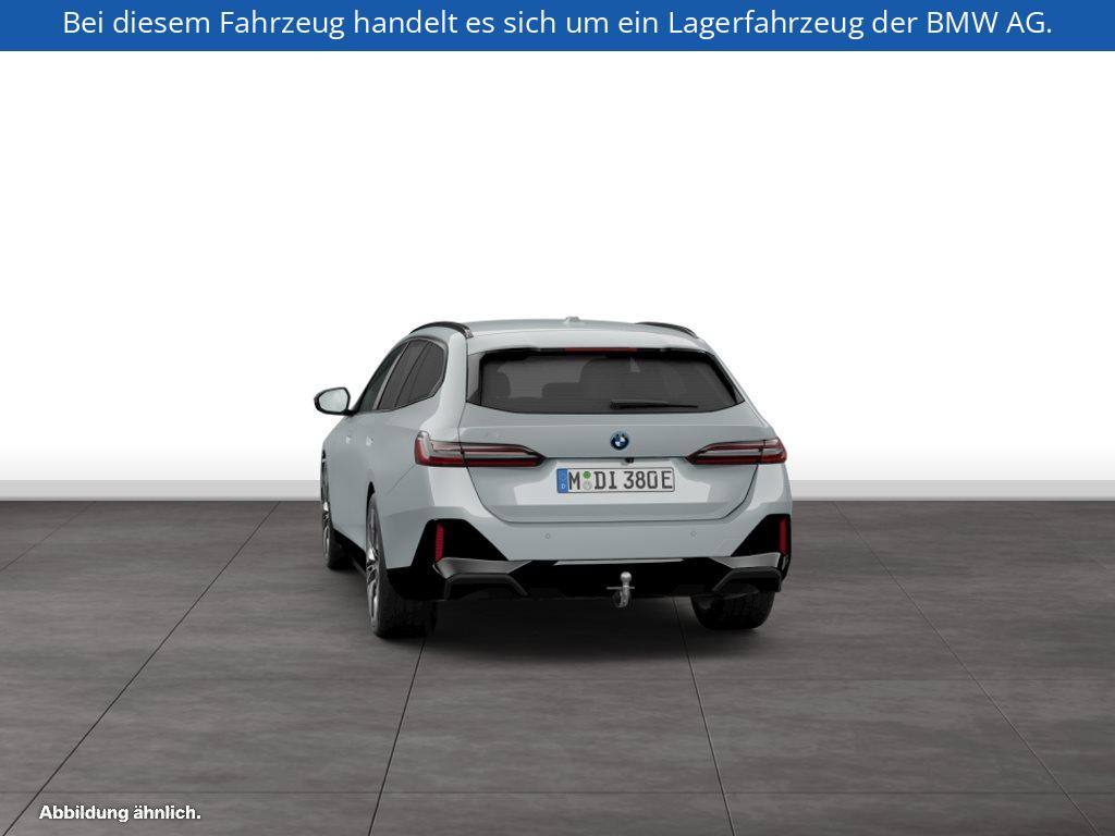 Fahrzeugabbildung BMW i5 eDrive40 Touring