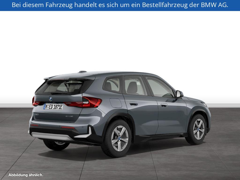 Fahrzeugabbildung BMW iX1 xDrive30