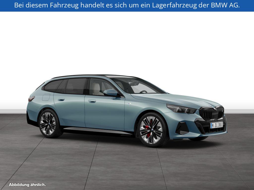 Fahrzeugabbildung BMW i5 xDrive40 Touring