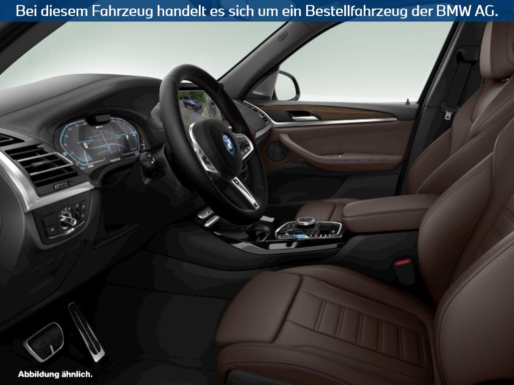 Fahrzeugabbildung BMW iX3 M Sport