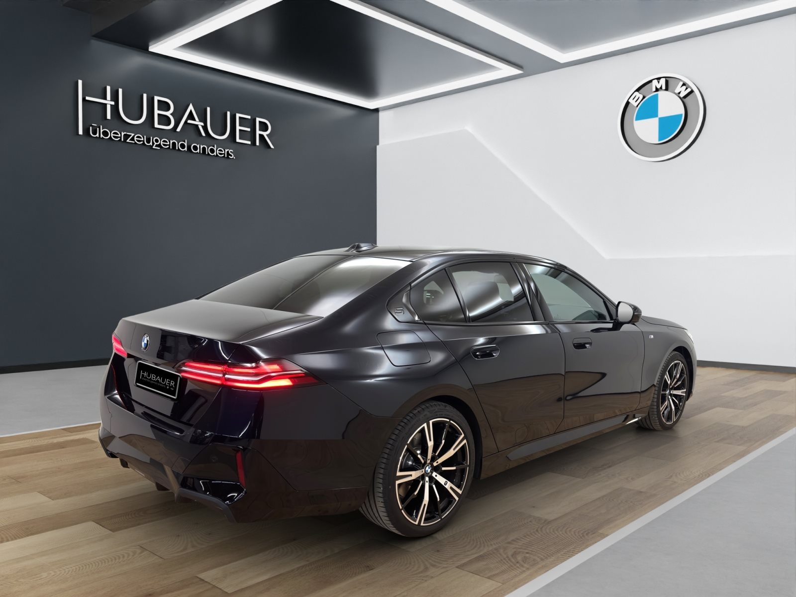 Fahrzeugabbildung BMW 540d xDrive Limousine [M Sport, LC Prof., 360°]