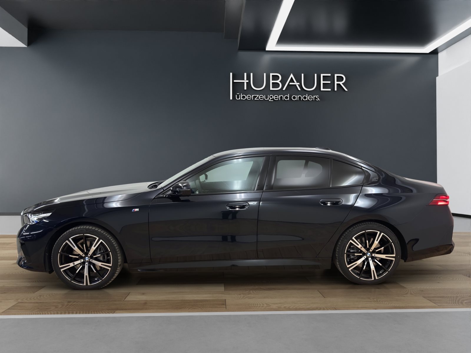 Fahrzeugabbildung BMW 540d xDrive Limousine [M Sport, LC Prof., 360°]