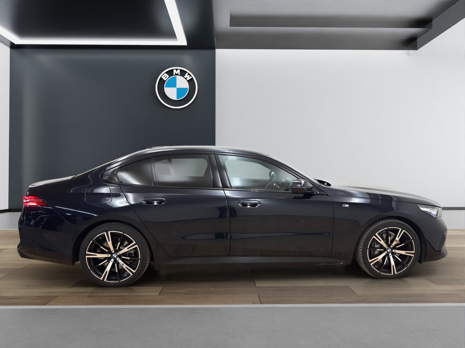 Fahrzeugabbildung BMW 540d xDrive Limousine [M Sport, LC Prof., 360°]