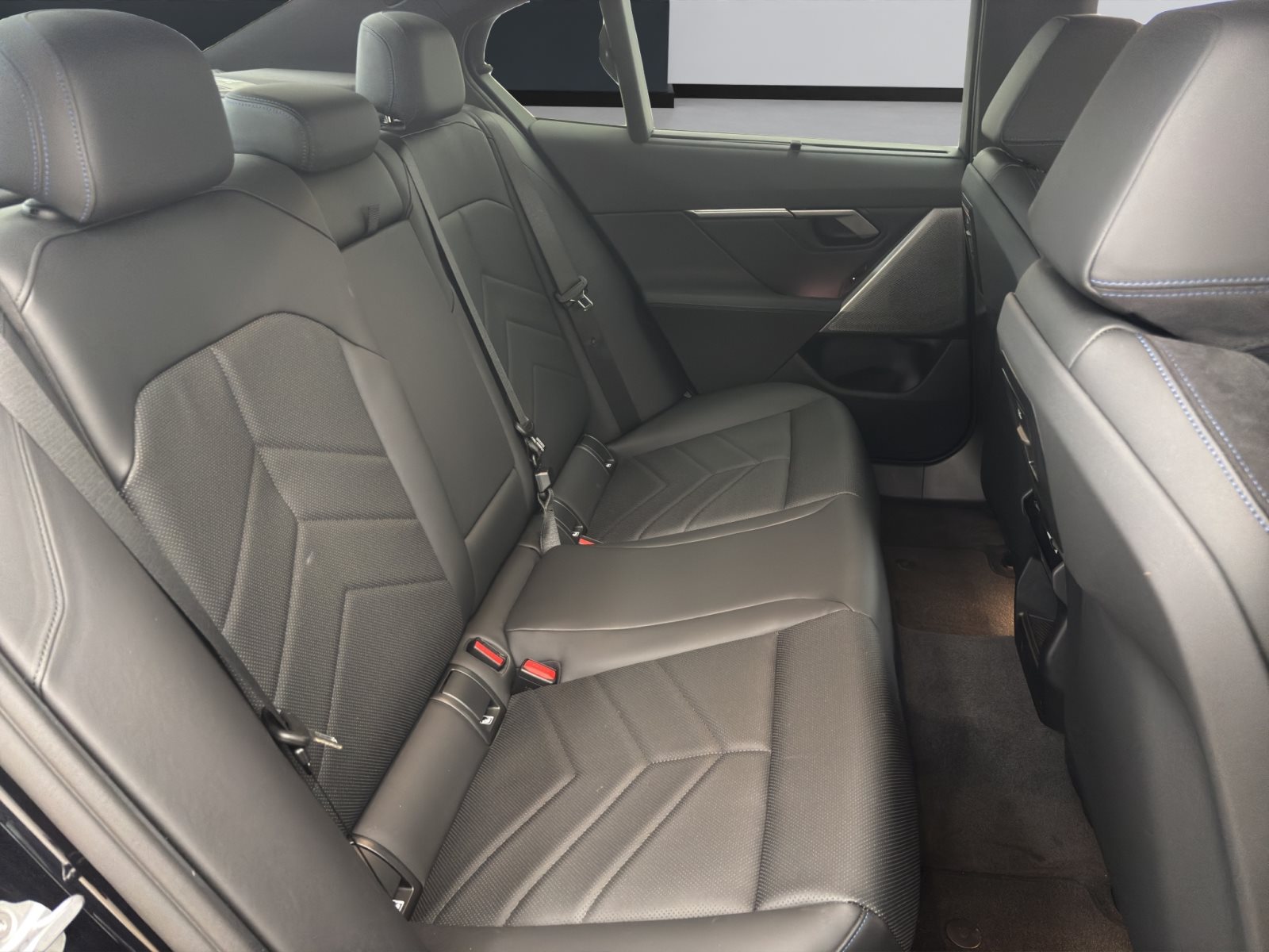 Fahrzeugabbildung BMW 540d xDrive Limousine [M Sport, LC Prof., 360°]