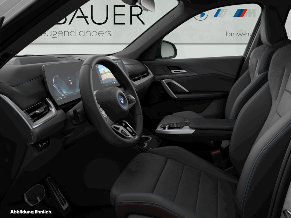 Fahrzeugabbildung BMW X1 xDrive25e [M Sport, Navi, HUD, SHZ, 360°]