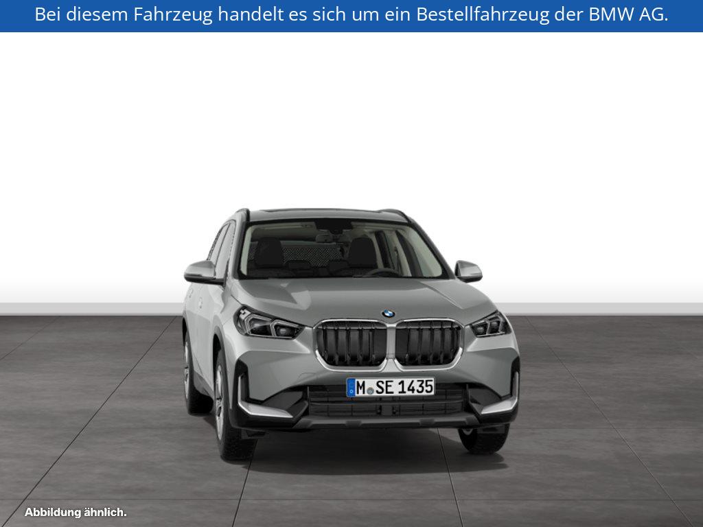 Fahrzeugabbildung BMW X1 sDrive20i