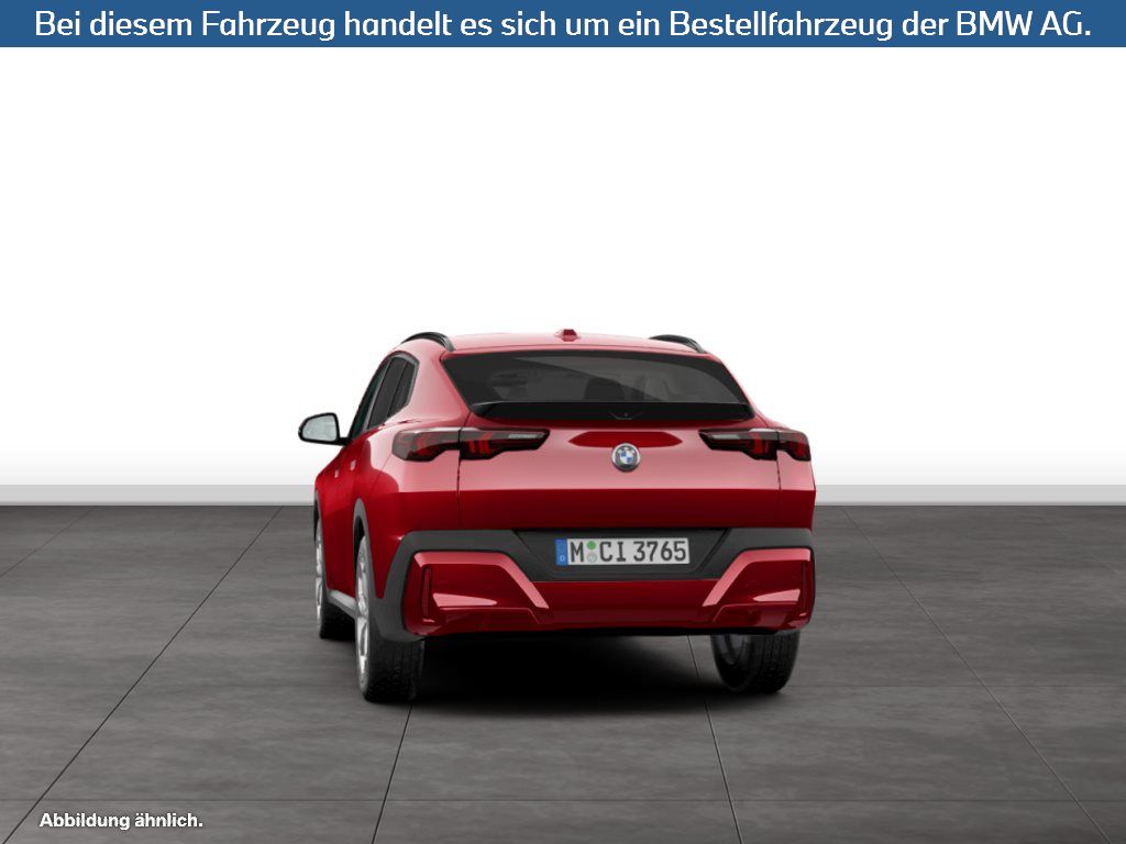 Fahrzeugabbildung BMW X2 sDrive18d
