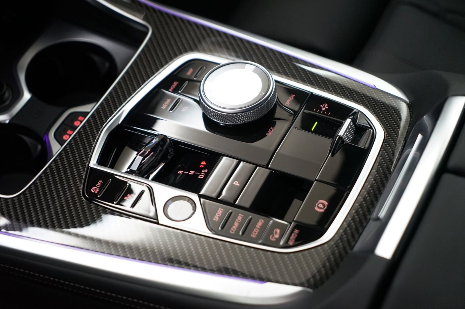 Fahrzeugabbildung BMW X7 xDrive40d [M Sport, HUD, AHK, ACC, GSD, 22 LMR]
