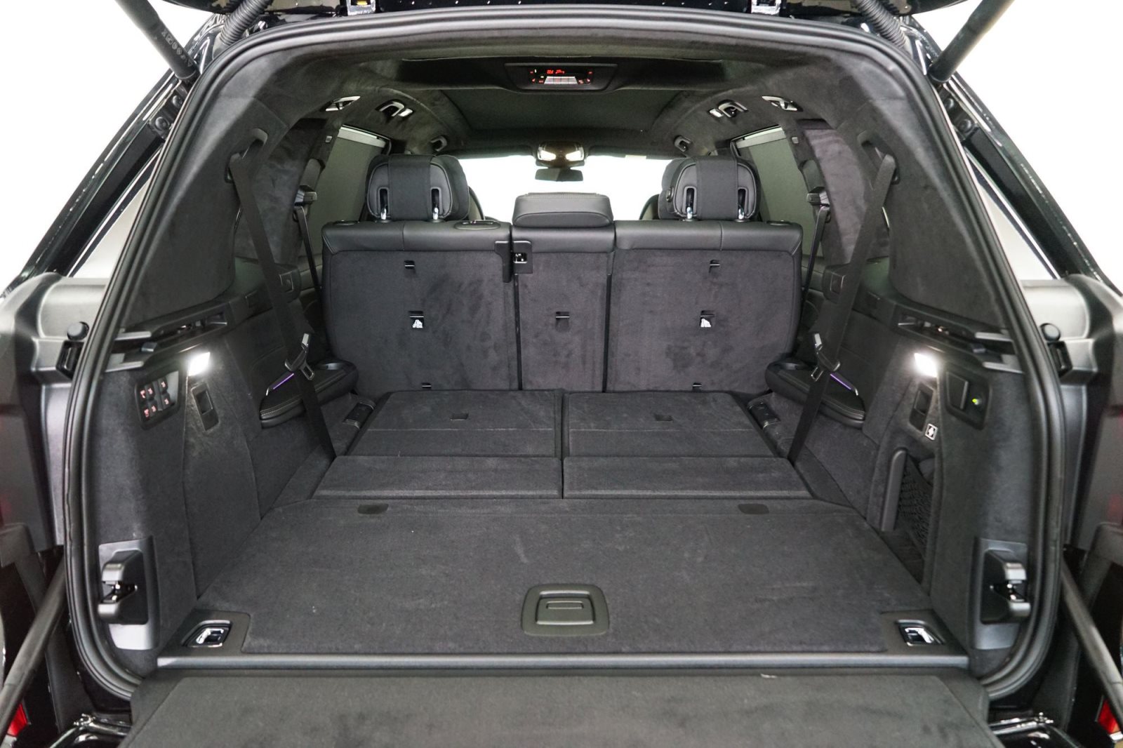 Fahrzeugabbildung BMW X7 xDrive40d [M Sport, HUD, AHK, ACC, GSD, 22 LMR]