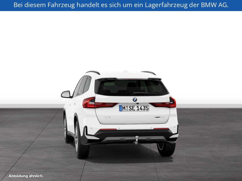 Fahrzeugabbildung BMW X1 sDrive20i