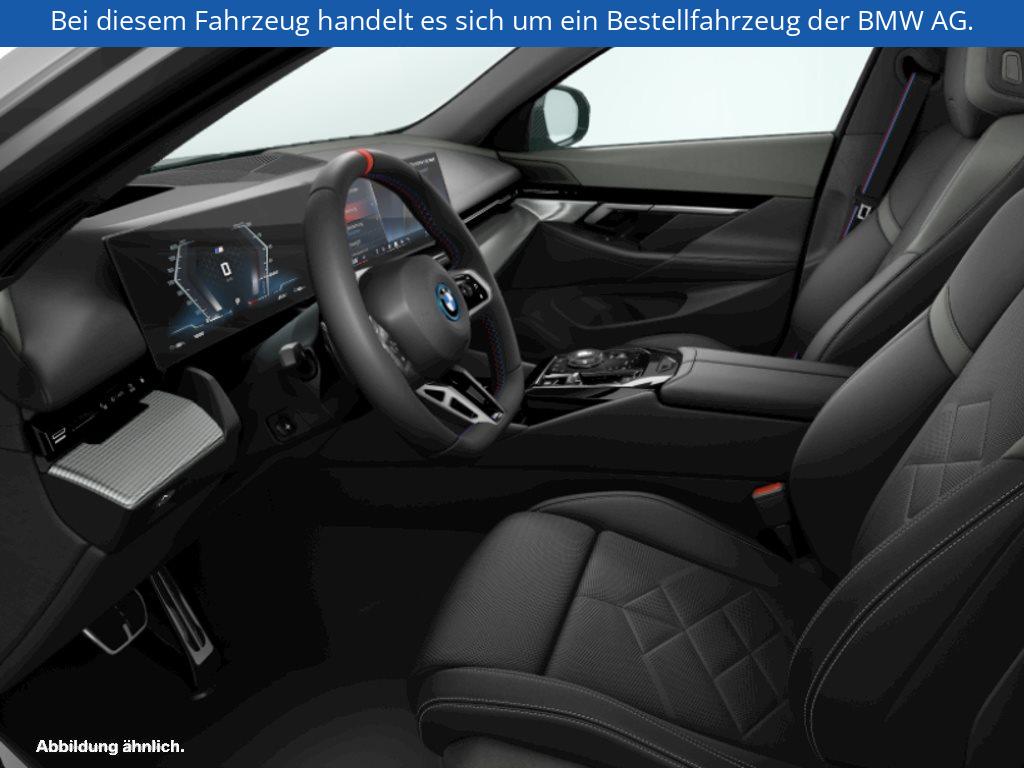 Fahrzeugabbildung BMW i5 M60 xDrive Touring