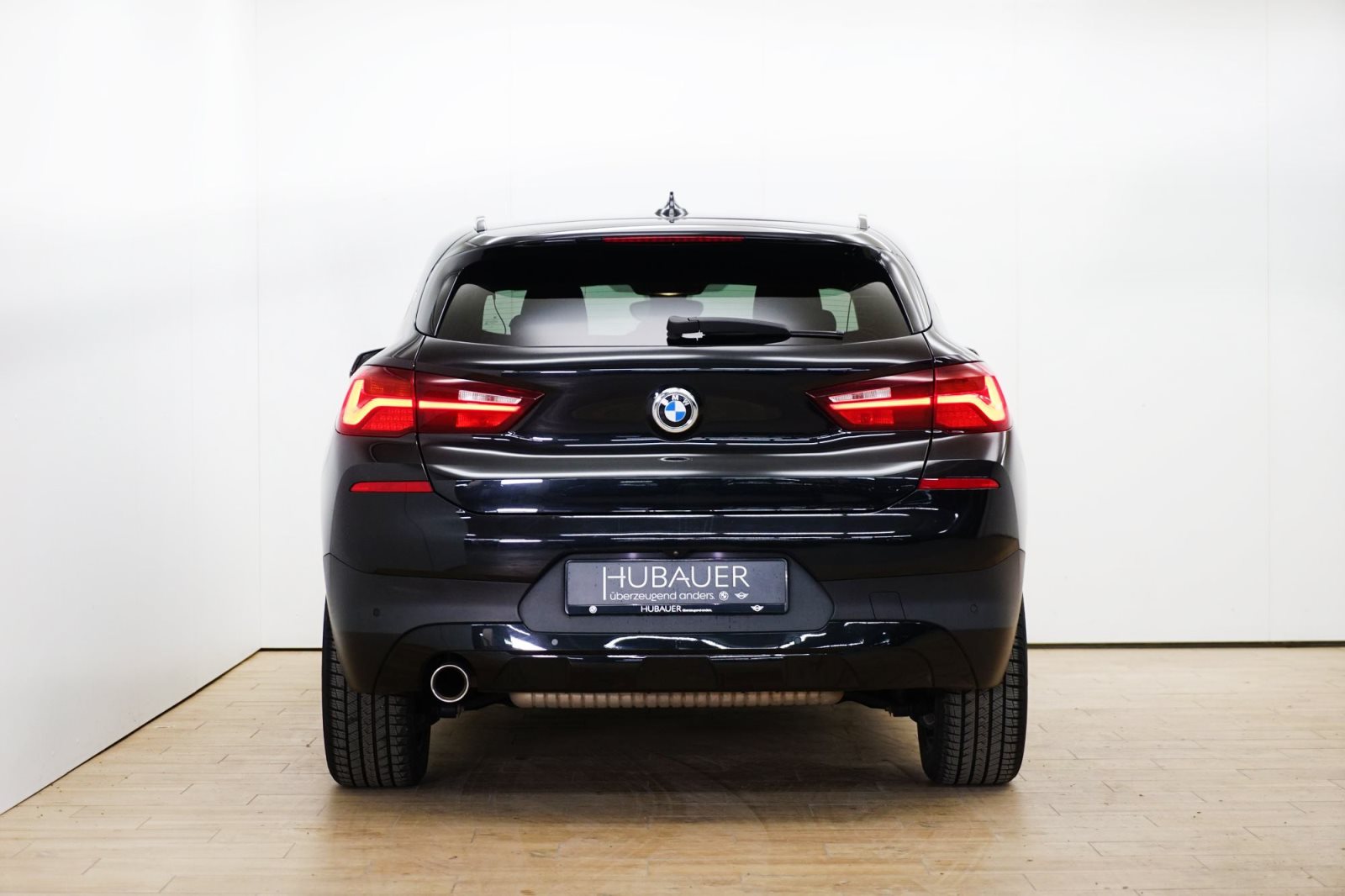 Fahrzeugabbildung BMW X2 sDrive18i [Advantage+, Navi, LED, RFK, 18 ]