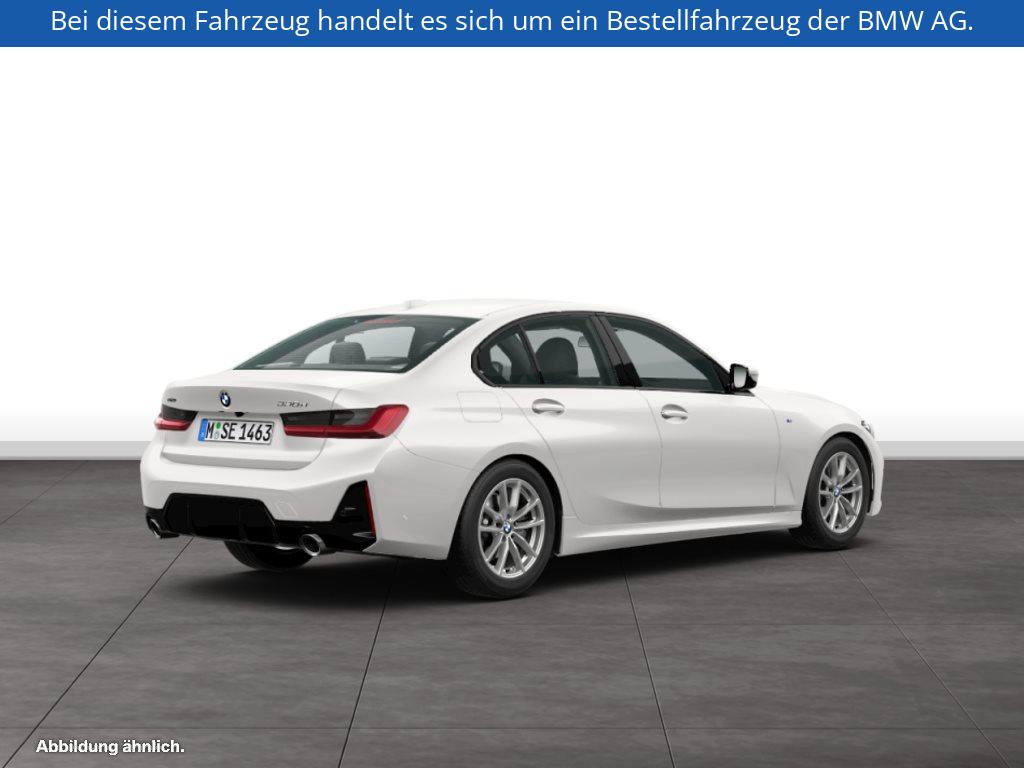 Fahrzeugabbildung BMW 330d xDrive Limousine