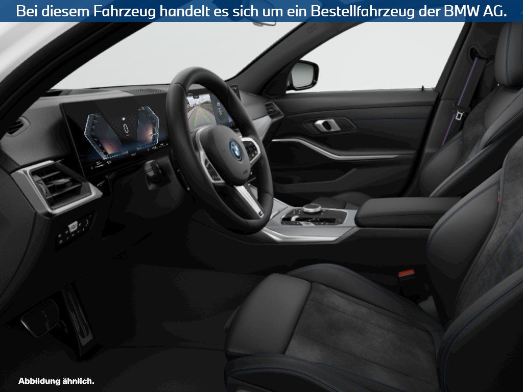 Fahrzeugabbildung BMW 330e Touring