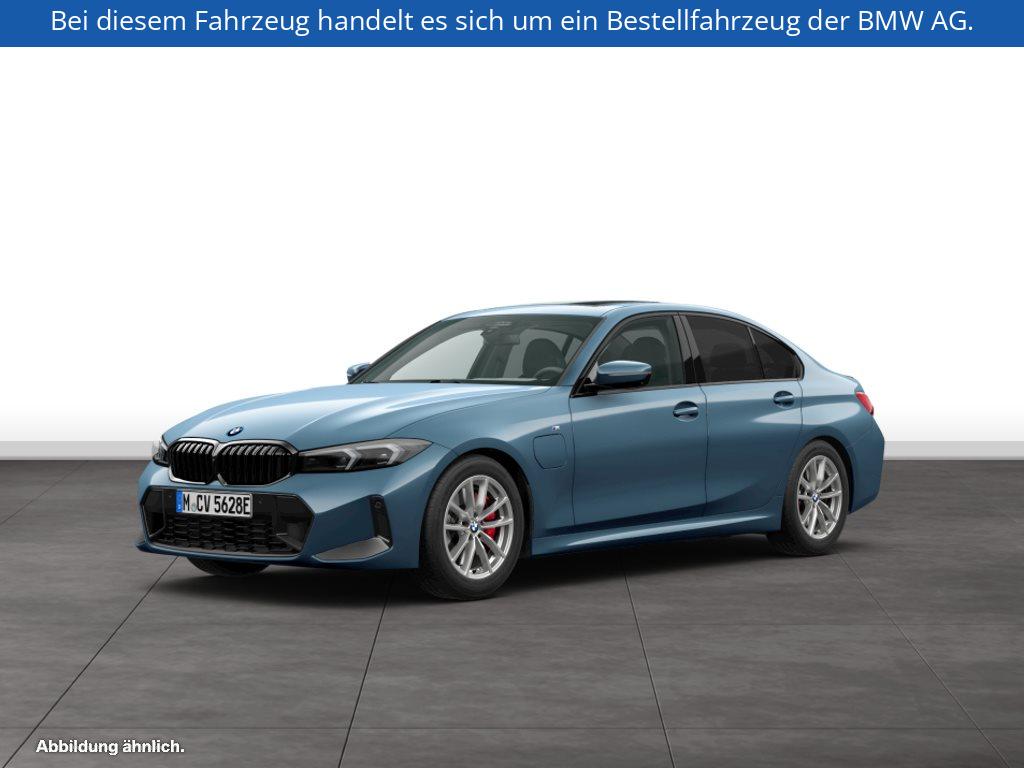 BMW 330e xDrive Limousine