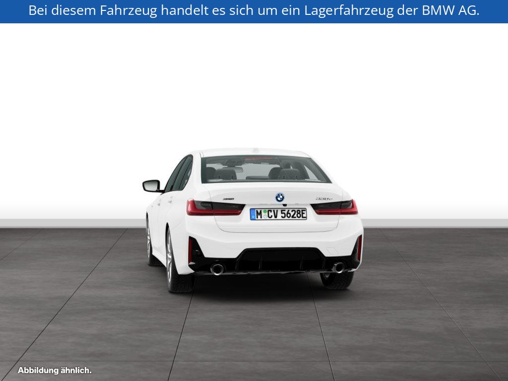 Fahrzeugabbildung BMW 330e xDrive Limousine