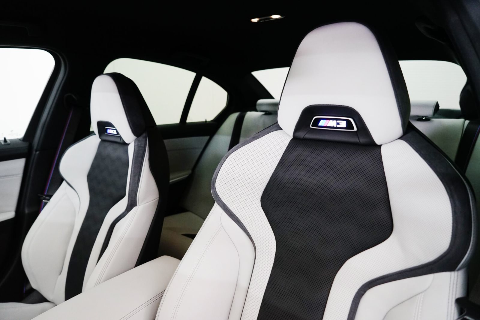 Fahrzeugabbildung BMW M3 Competition xDrive Limousine [ACC, HUD, RFK]
