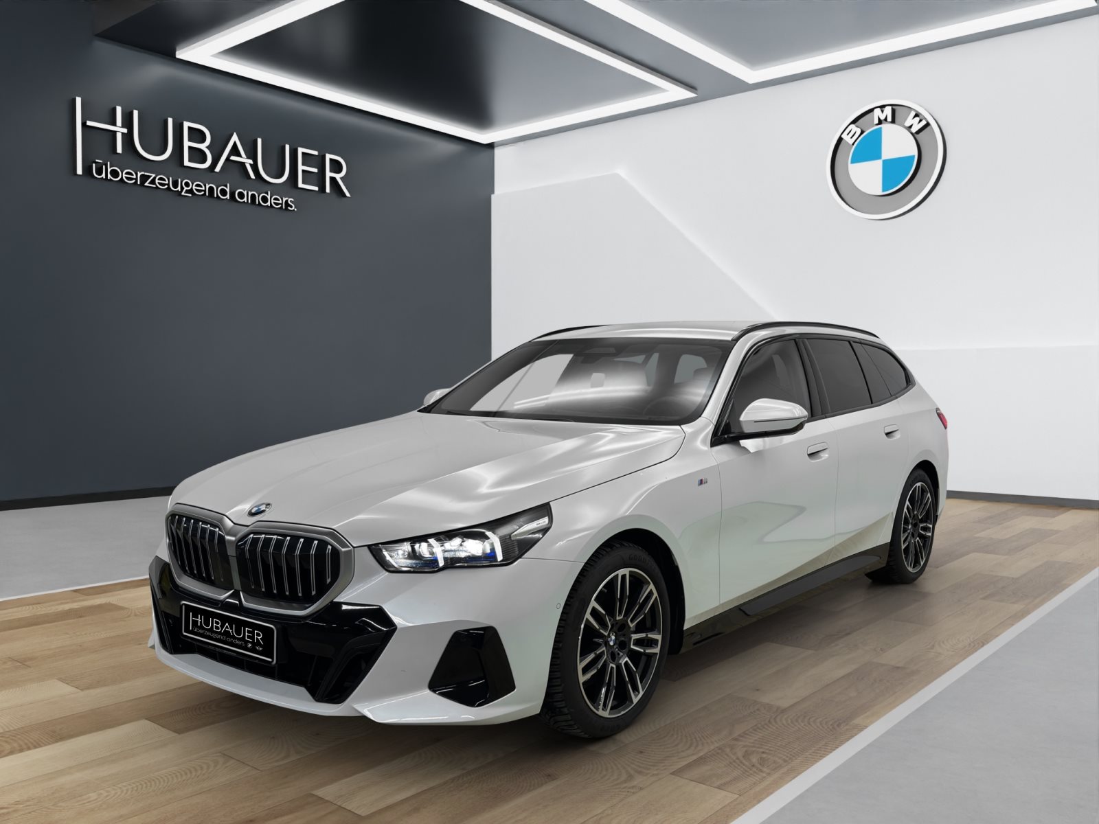 Fahrzeugabbildung BMW 540d xDrive Touring [M Sport, B&W Sound, AHK]