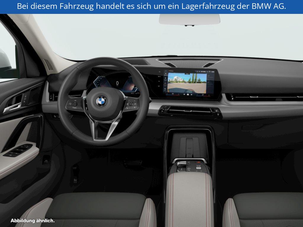 Fahrzeugabbildung BMW X2 sDrive20i