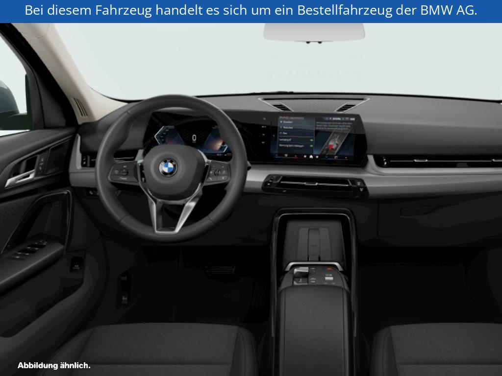 Fahrzeugabbildung BMW X2 sDrive18d