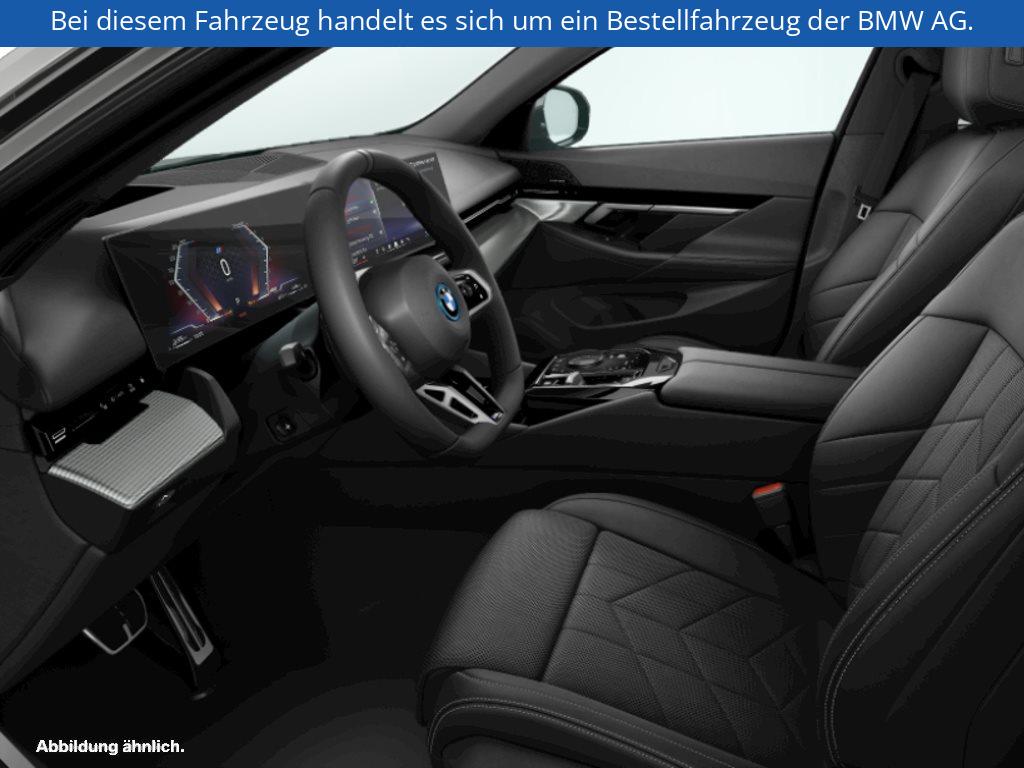 Fahrzeugabbildung BMW 550e xDrive Limousine