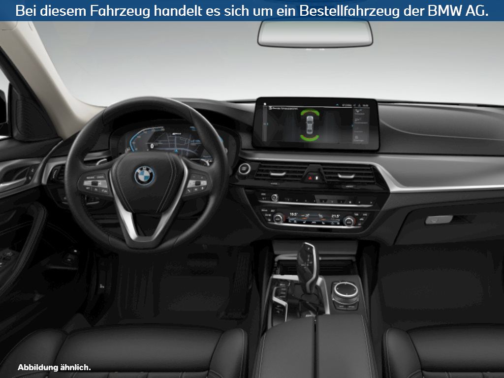 Fahrzeugabbildung BMW 530e Limousine
