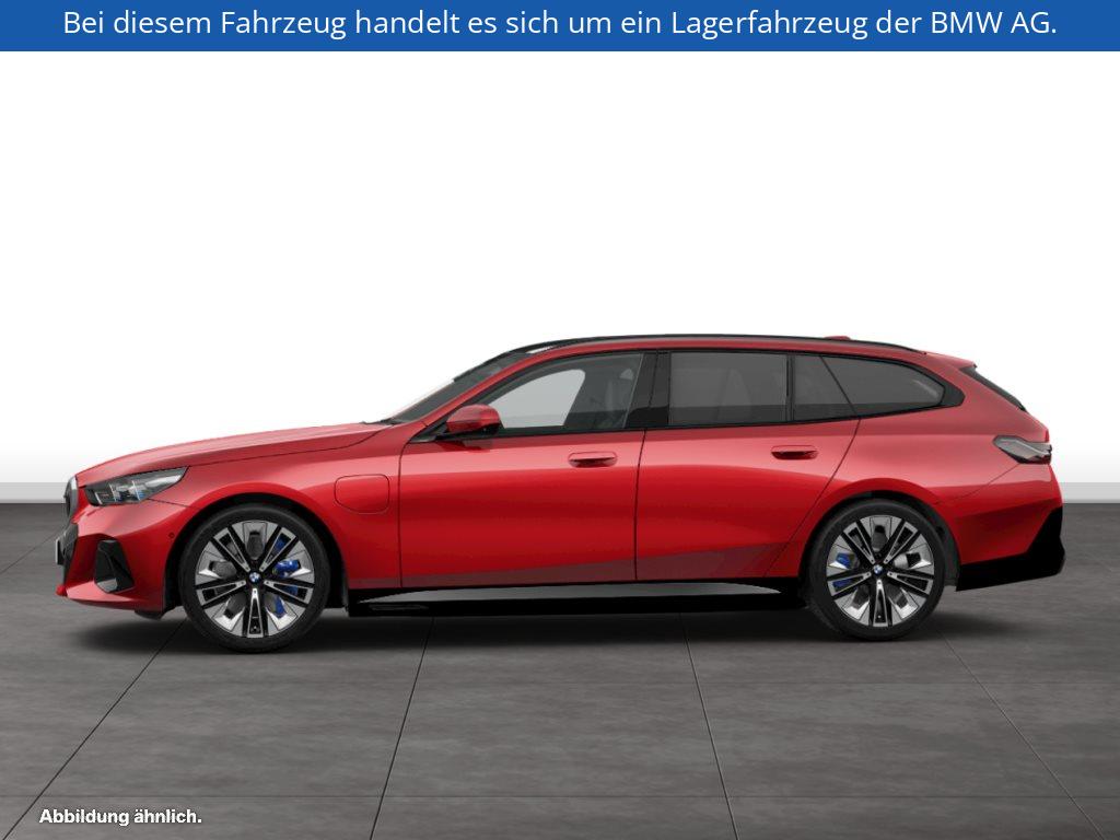 Fahrzeugabbildung BMW 550e xDrive Touring
