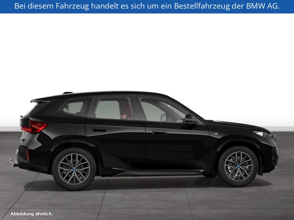 Fahrzeugabbildung BMW iX1 xDrive30