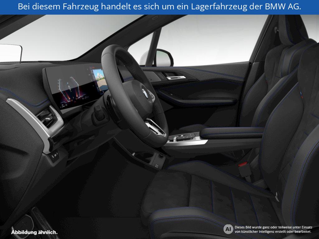 Fahrzeugabbildung BMW 223i xDrive Active Tourer