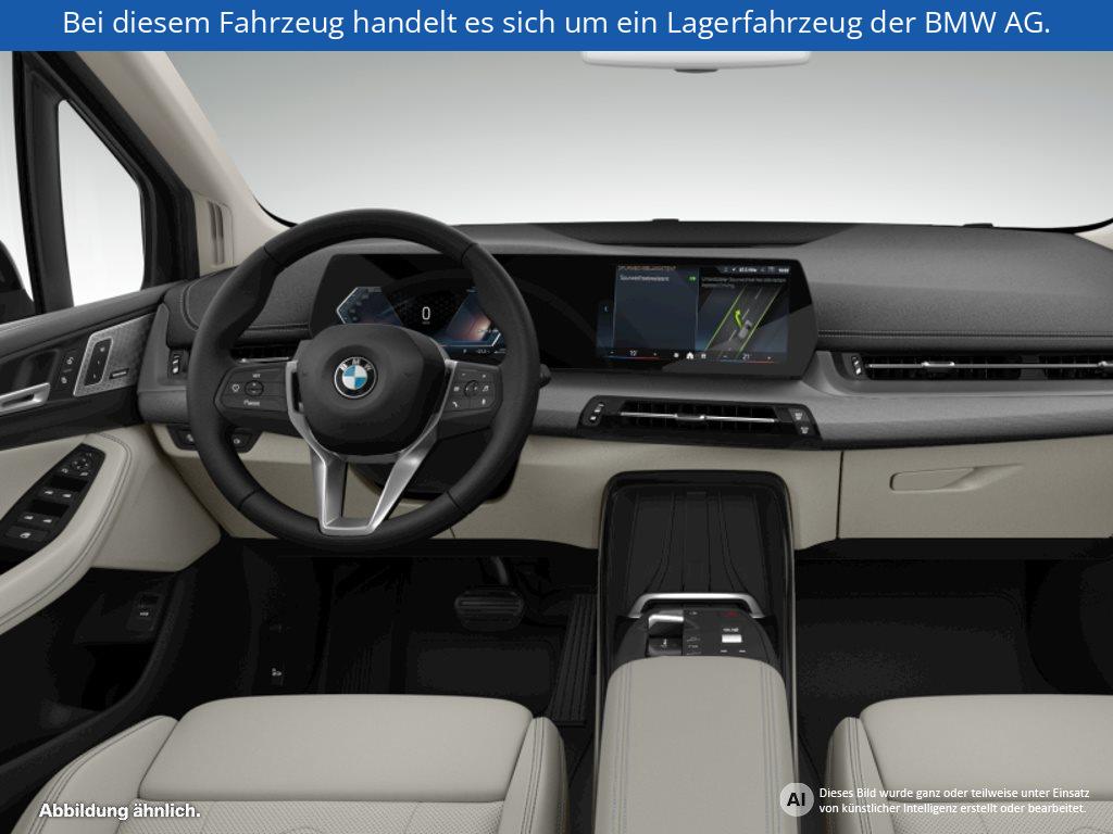 Fahrzeugabbildung BMW 218i Active Tourer