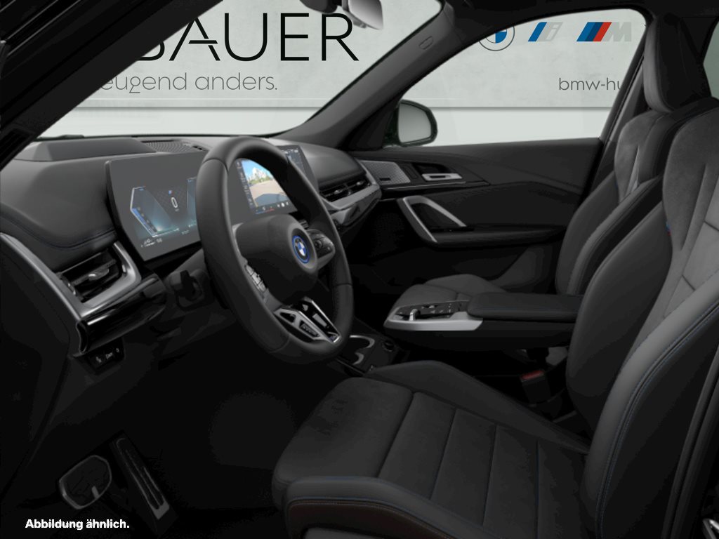 Fahrzeugabbildung BMW X1 xDrive30e [M Sport, HUD, AHK, ACC, Sitze elektr.]