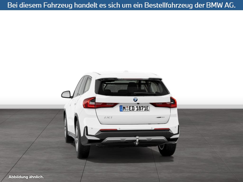 Fahrzeugabbildung BMW iX1 xDrive30