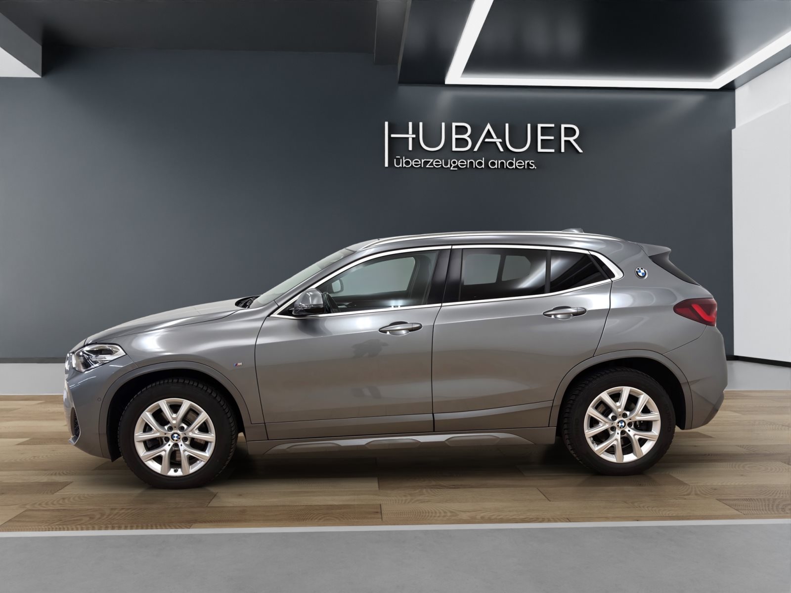 Fahrzeugabbildung BMW X2 sDrive20i [M Sport X, HUD, RFK, Pano, Navi+]