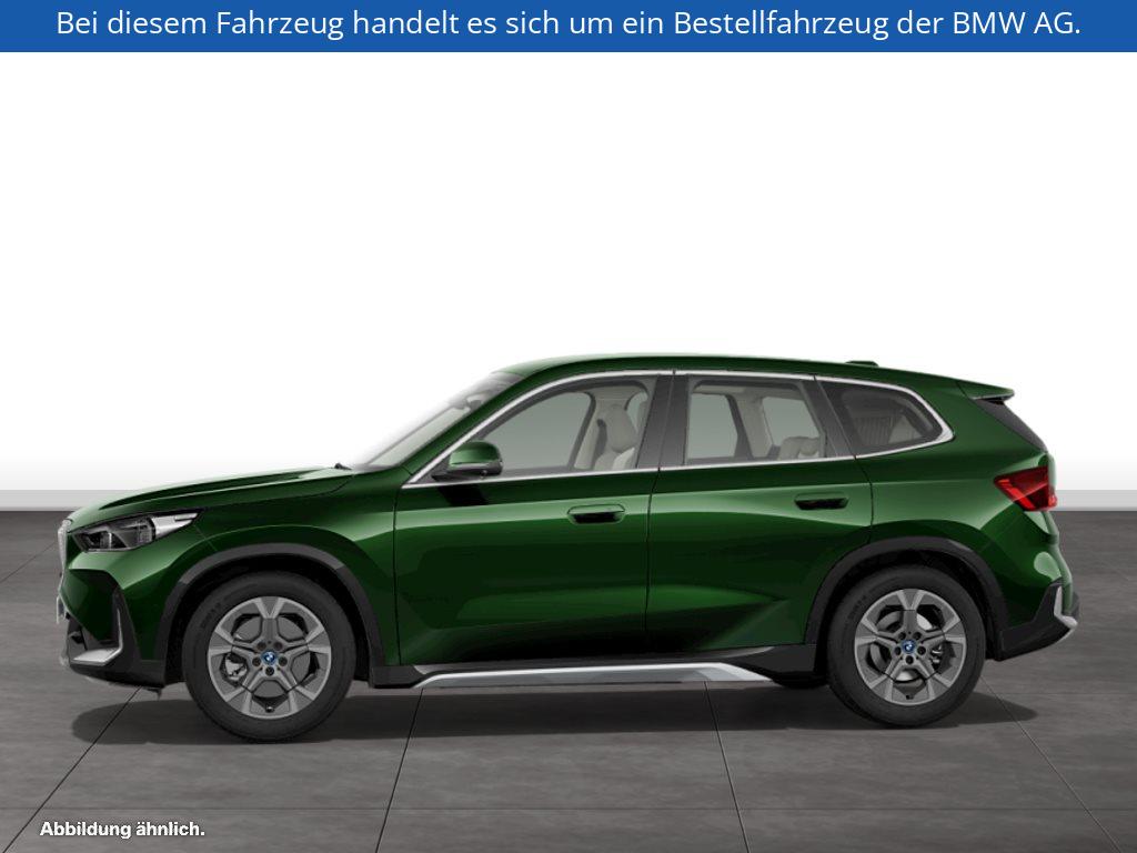 Fahrzeugabbildung BMW iX1 xDrive30