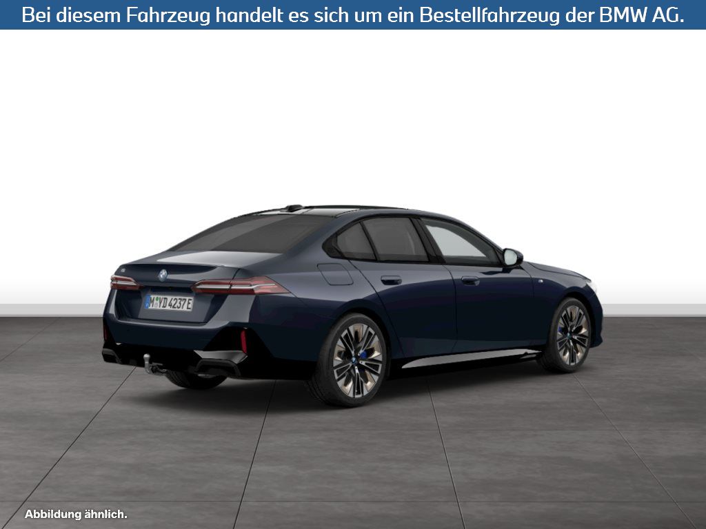 Fahrzeugabbildung BMW i5 eDrive40 Limousine