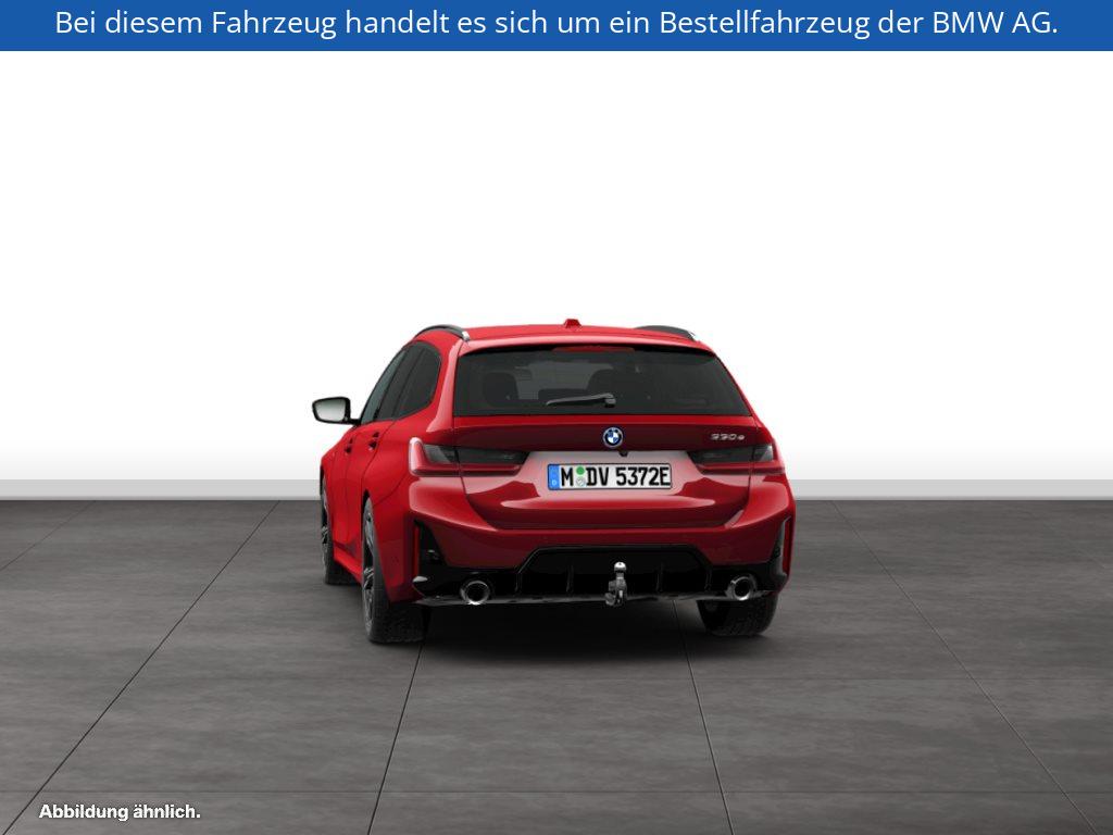 Fahrzeugabbildung BMW 330e Touring