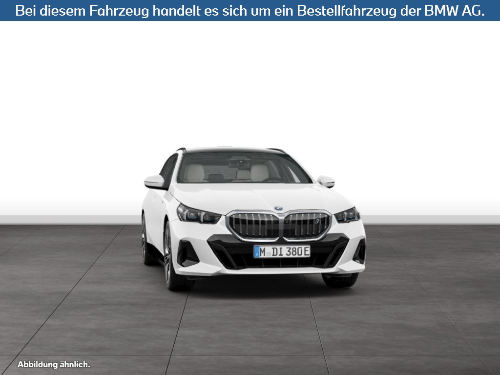 Fahrzeugabbildung BMW i5 eDrive40 Touring